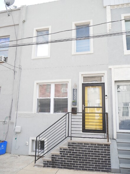 Building Photo - 2632 Gerritt St