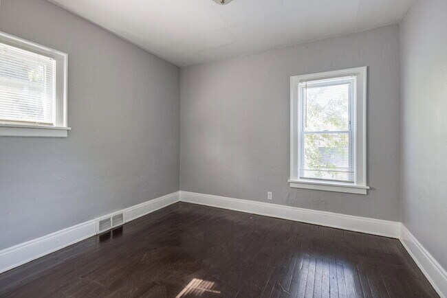 Building Photo - 438 E 152nd St