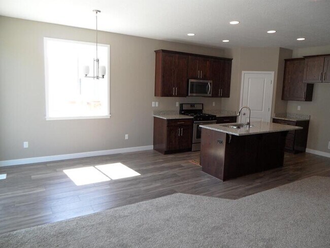 Building Photo - 797 Tamsin Ct