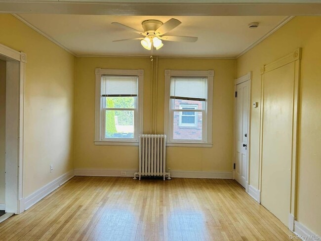 Building Photo - 22 Cozzens Ave