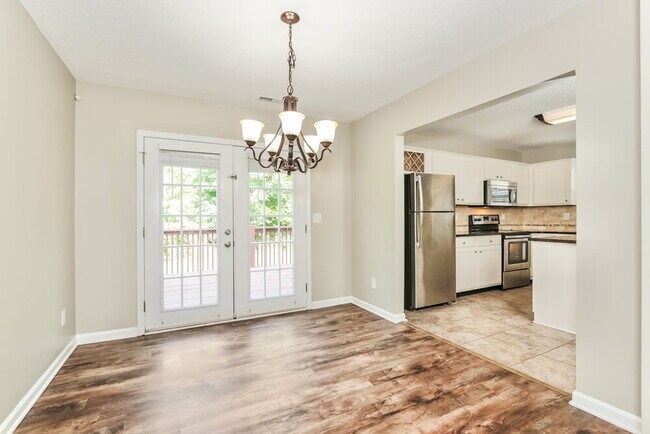 Building Photo - 5209 Carriage Woods Dr