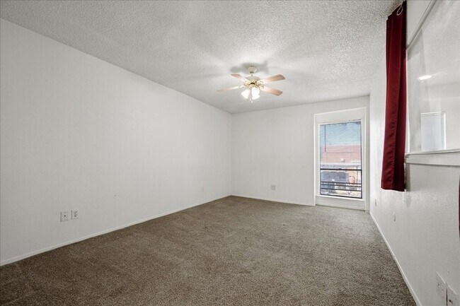 Building Photo - 9572 Windswept Ln