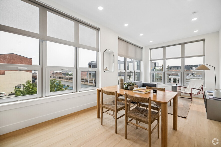 2BR, 2BA - 798SF - Living Room - The Frame