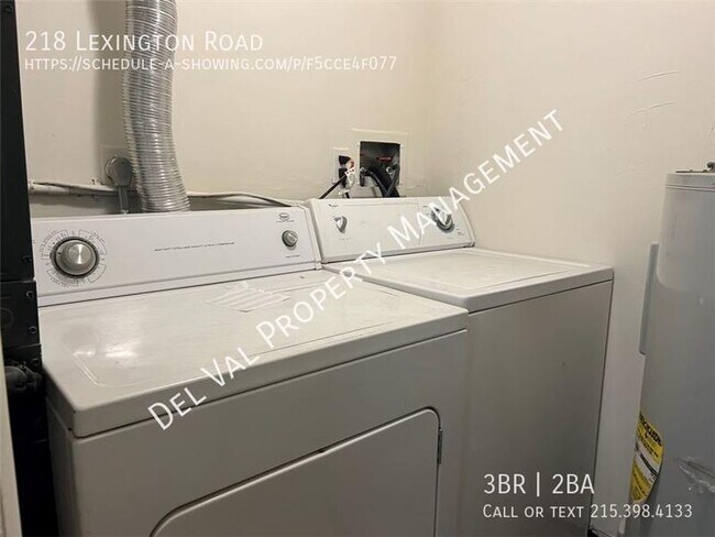 Building Photo - 218 Lexington Rd