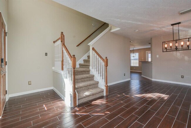 Building Photo - 17010 Maricella Cir