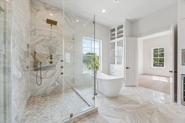 Building Photo - 7203 Tickner St