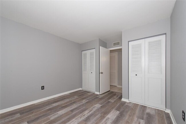 Building Photo - 3114 Lake Pine Way