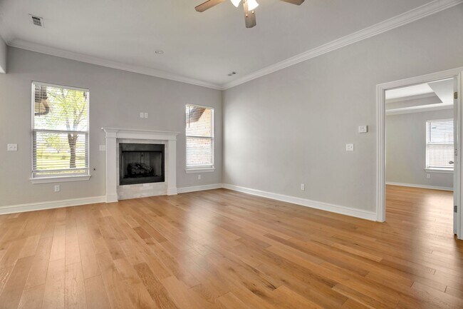 Building Photo - 3 Bed 2 Bath Home near Stonebridge Meadows Country Club