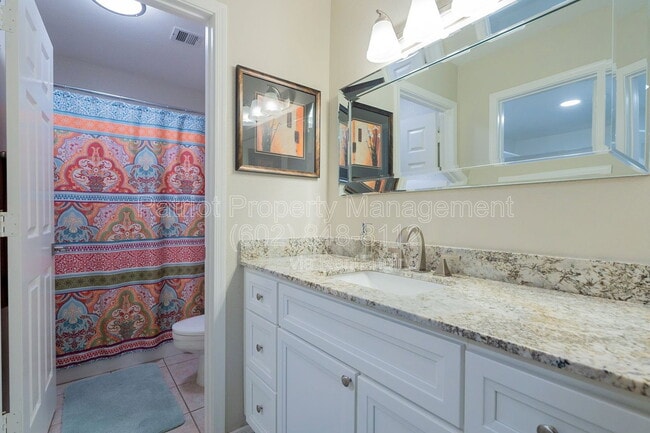 Building Photo - 6885 E Cochise Rd