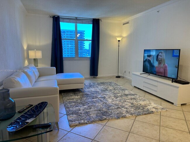 Building Photo - 2501 S Ocean Dr