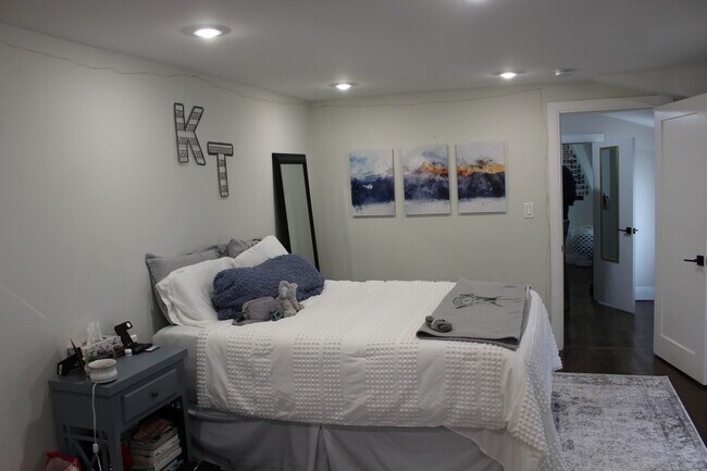 Primary Photo - 15 Pomeroy St