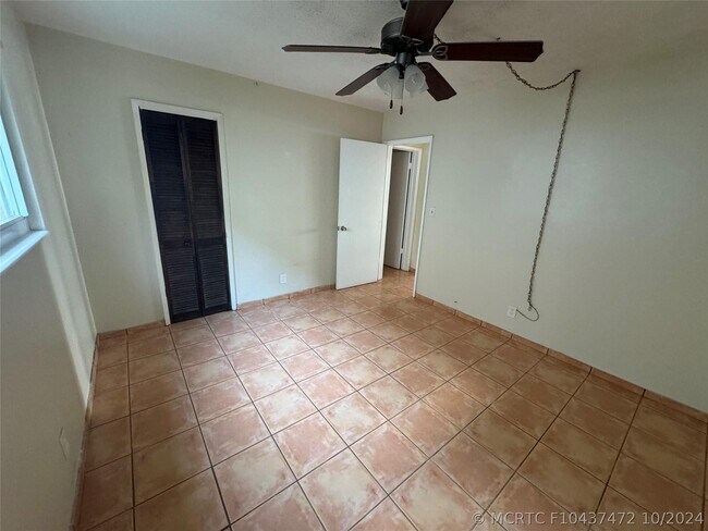 Building Photo - 1814 E Oakland Park Blvd