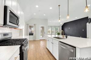 Building Photo - 445 Rosemellow St