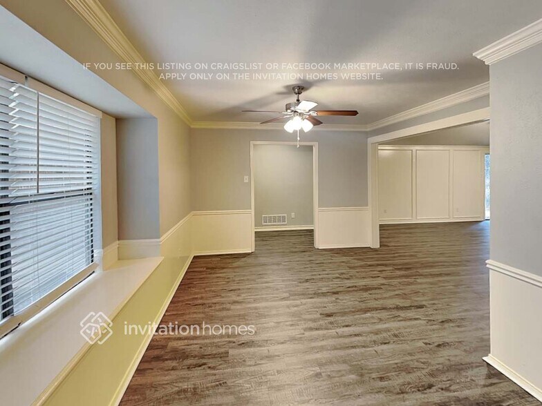 Building Photo - 3803 Double Oak Ln