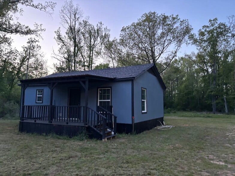 Building Photo - 2075 FM 2625