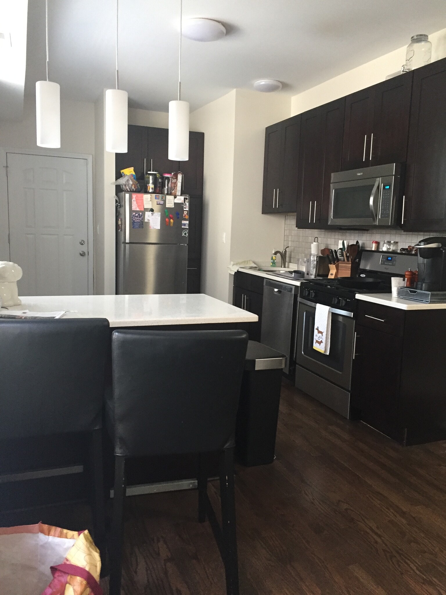 kitchen view - 1307 North Artesian Avenue, Unit 2