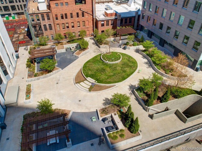 Aerial View of Plaza - 1625 Larimer St