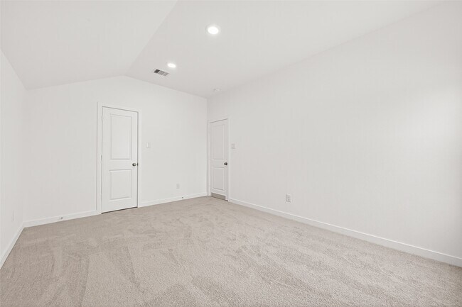 Building Photo - 31838 Blossom Ln