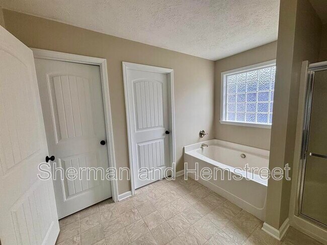 Building Photo - 1101 Grove Landing Ln