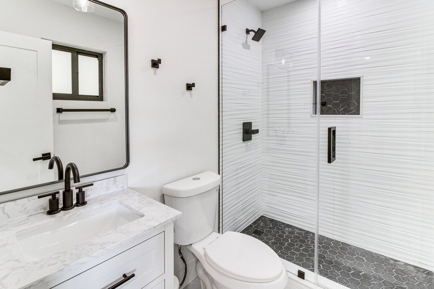 Building Photo - 6124 SW 64th Terrace