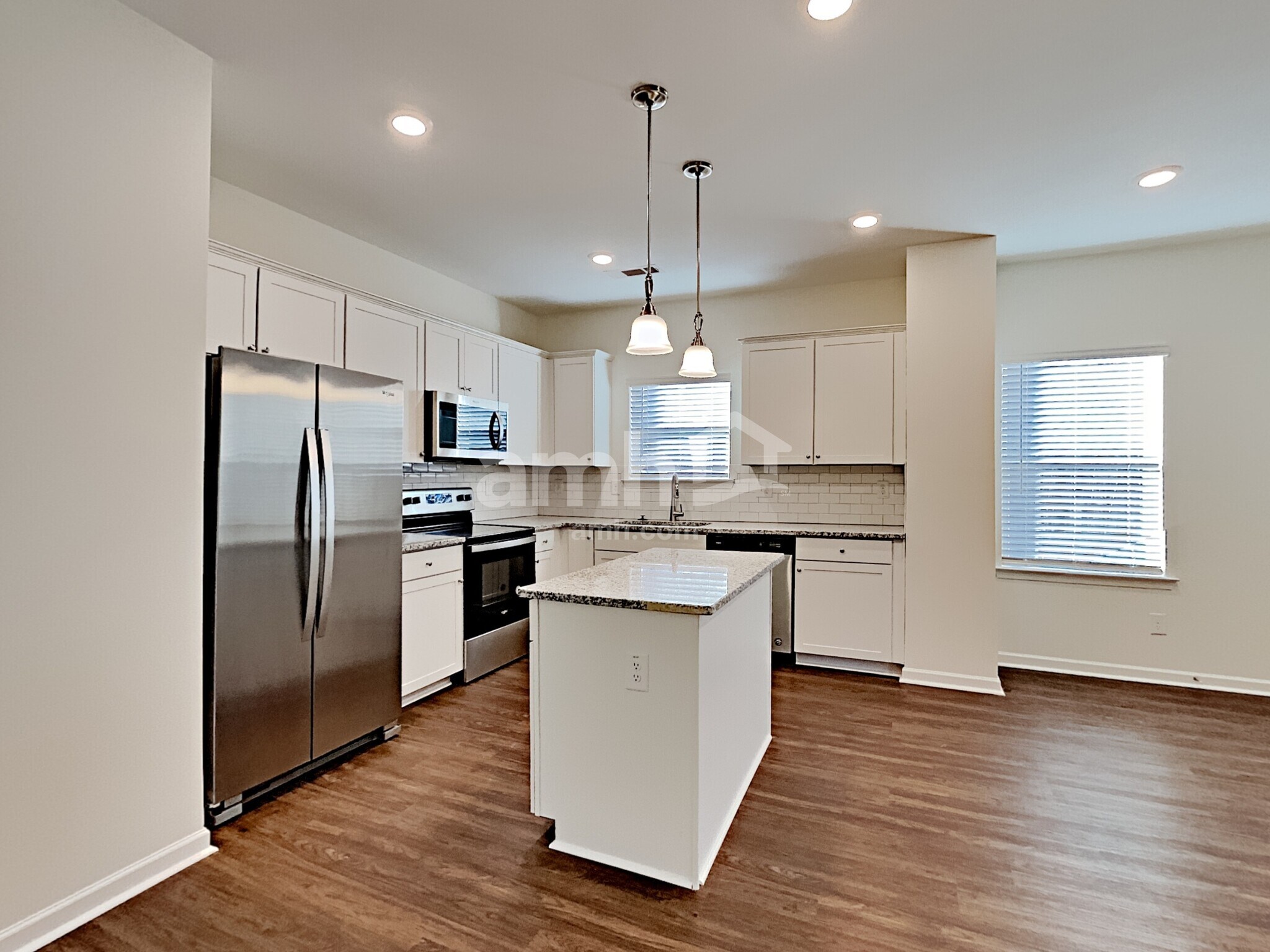 Building Photo - 172 Landsdown Xing