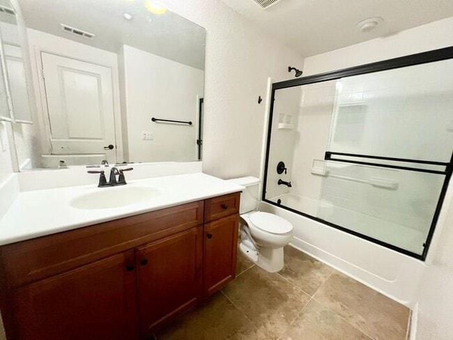 Building Photo - Resort-Style Living with Private Balcony Near Community Pools