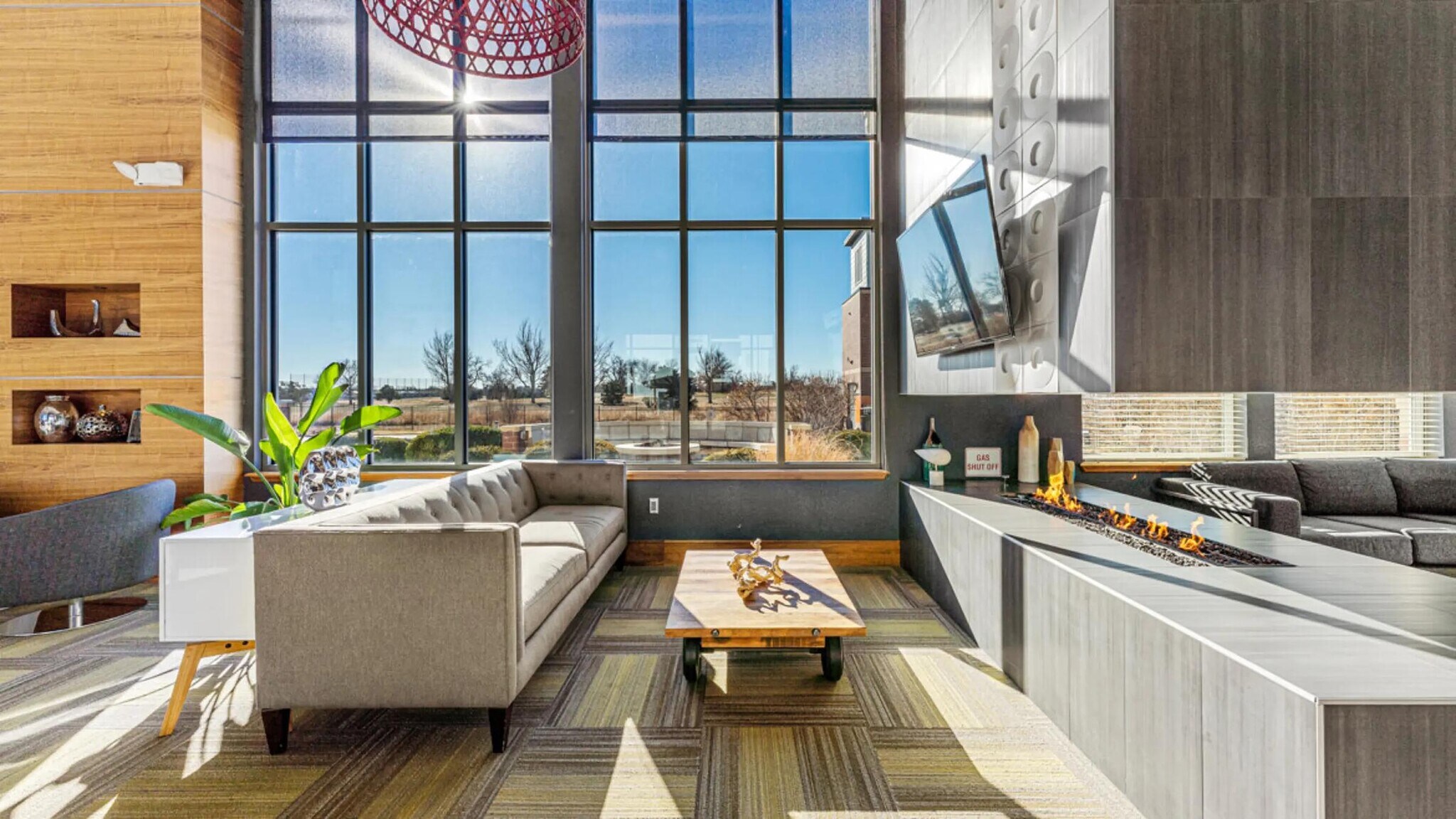 Building Photo - 4000 N Albion St