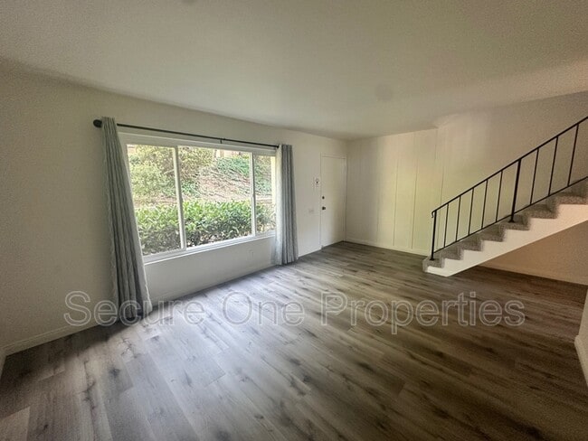 Building Photo - 491 Serento Cir