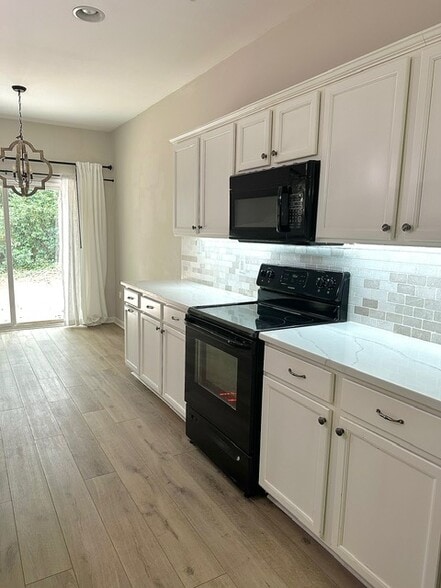 Kitchen - 126 Deep Gap Ct