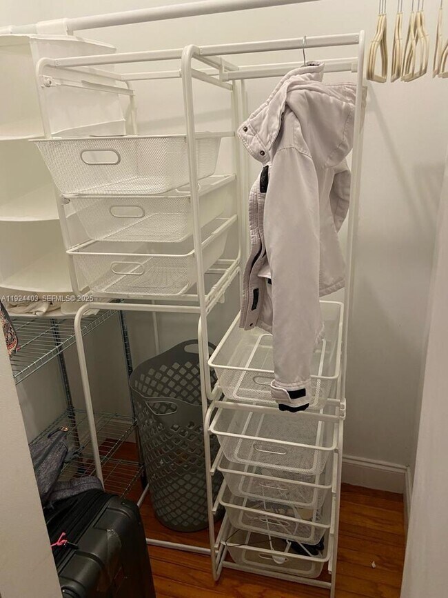 Building Photo - 1410 Euclid Ave