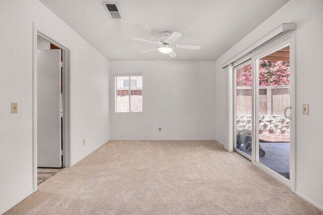 Building Photo - 12030 Via Felicia