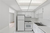 Building Photo - 1400 Pompei Ln