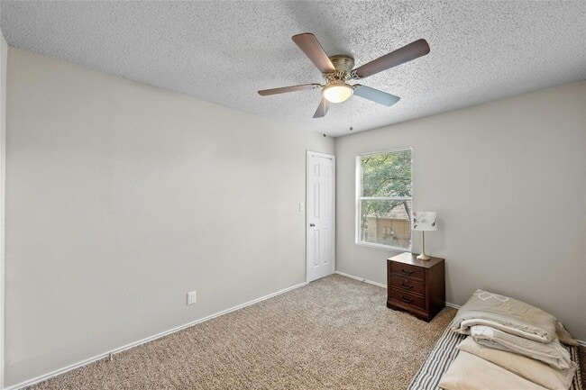 Building Photo - 363 Fantail Loop