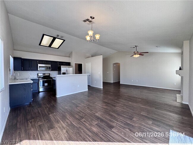 Building Photo - 222 Quailbush Dr