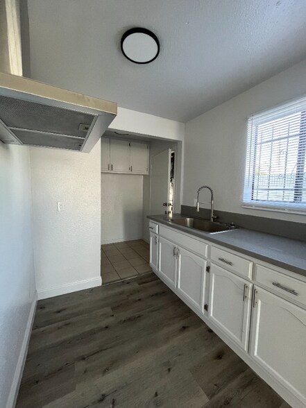 Building Photo - 4710 St Elmo Dr
