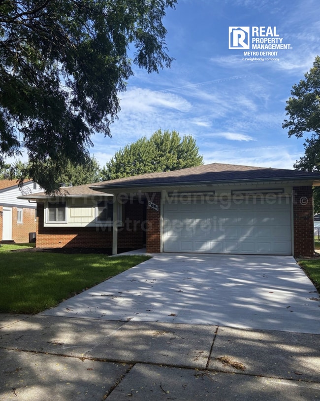 Building Photo - 2651 Arrowhead Dr