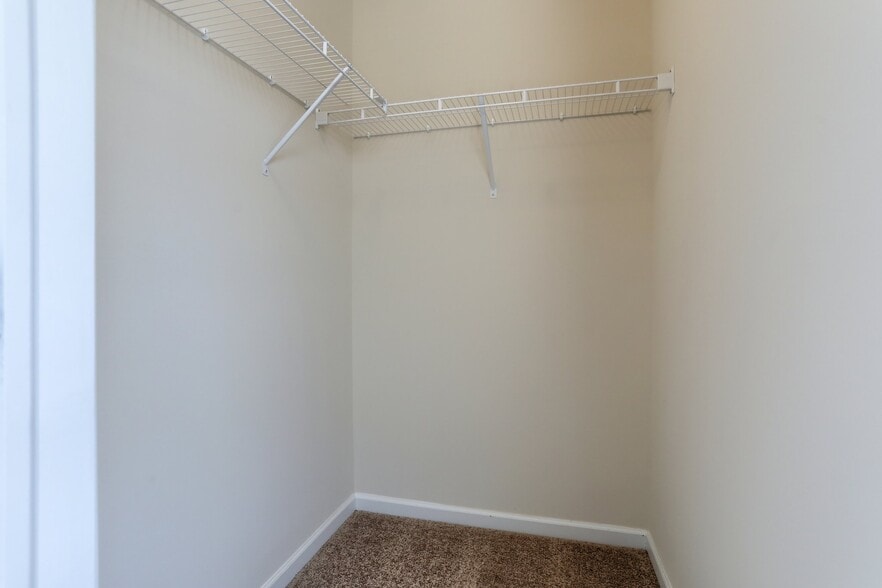 Building Photo - 531 Byler Cir