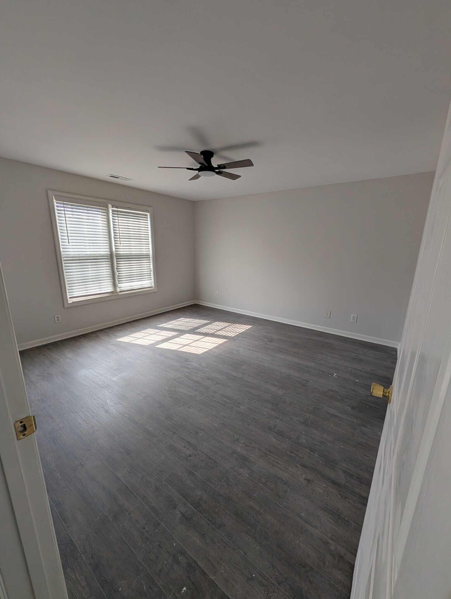 Primary Bedroom - 5004 Hunters Trail