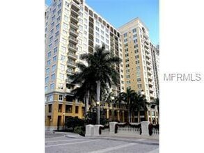 Building Photo - SEASONAL/SHORT TERM TURNKEY FURNISHED DOWN...