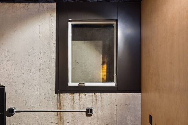 Midnight bronze custom steel panels. - 924 Eleanor Ave