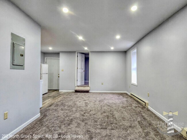 Building Photo - 201 E Church St