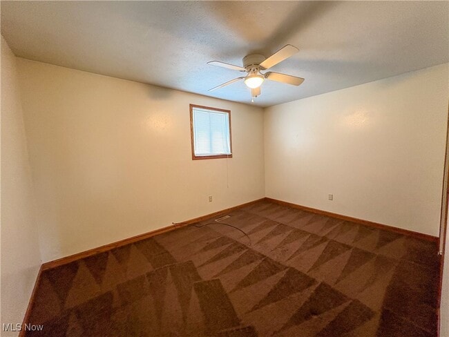 Building Photo - 540 College