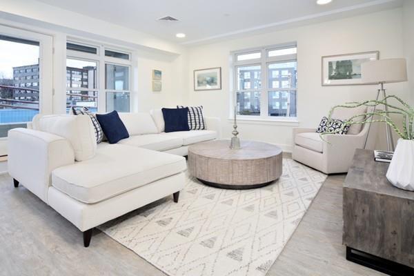 Building Photo - 20 Penniman Rd