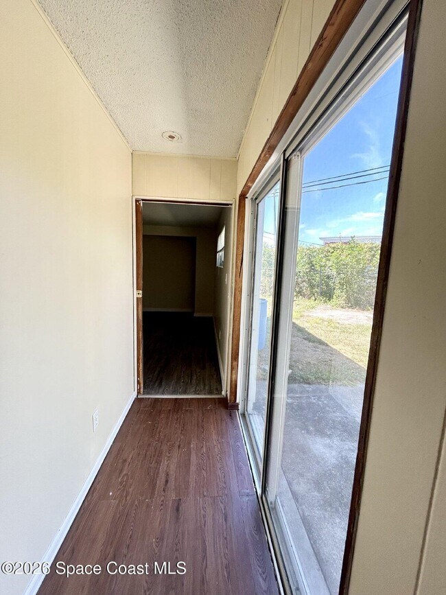 Building Photo - 100 Prince Ave