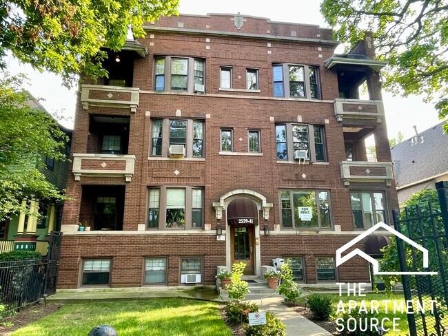 Building Photo - 2541 W Logan Blvd