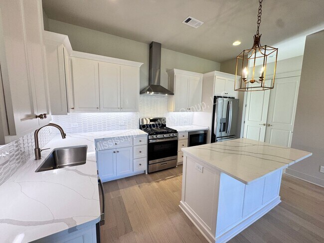 Building Photo - The Southern - 3BR/3BA For Rent