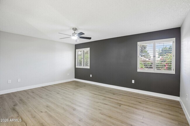 Building Photo - 12839 W Blue Bonnet Dr