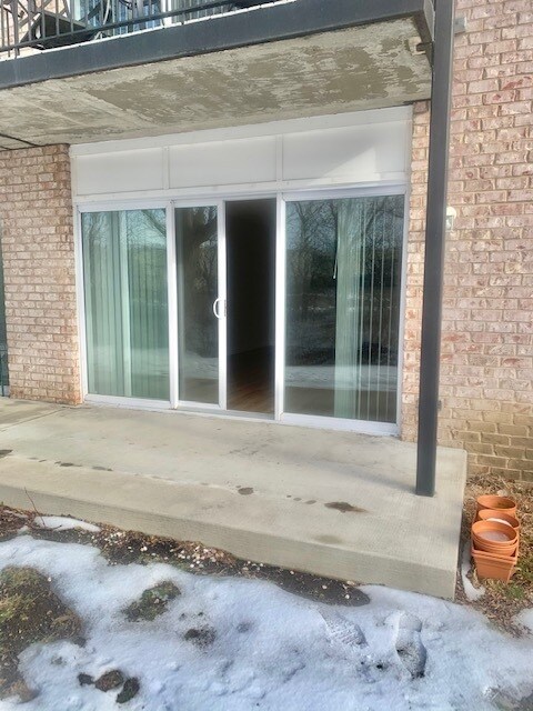 Building Photo - 5201 Carriage Way Dr