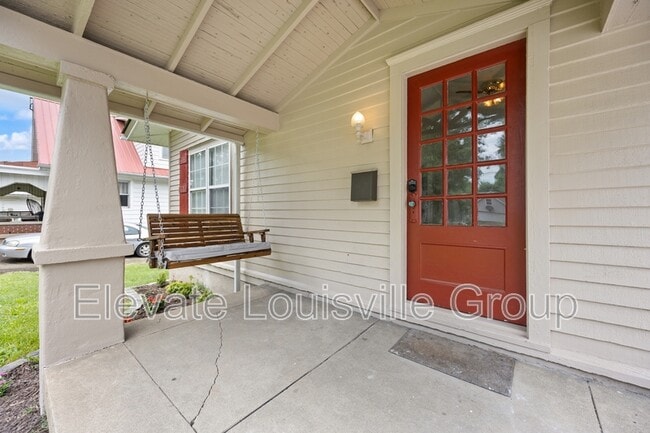 Building Photo - 609 Country Club Rd