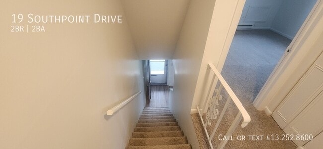 Building Photo - 19 Southpoint Dr